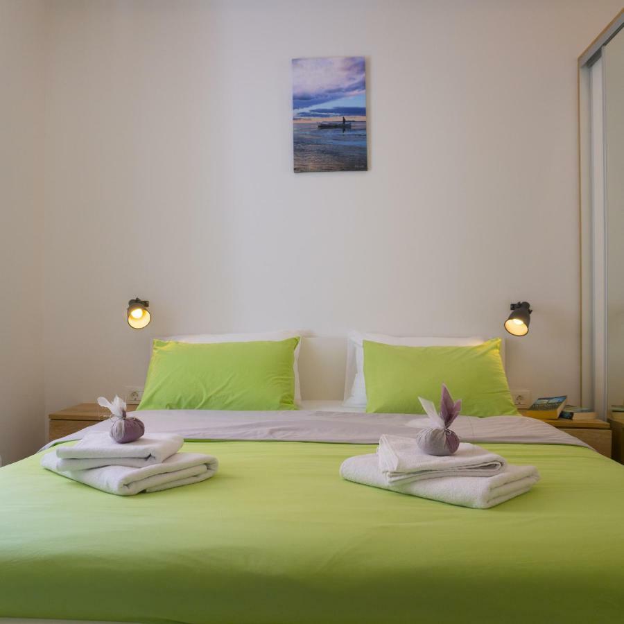 The Little Gem Bed and Breakfast Komiža Eksteriør billede